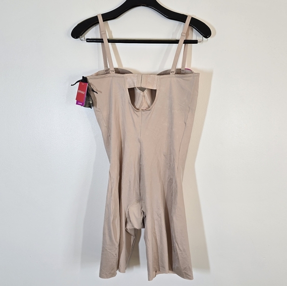NWT Spanx Suit Your Fancy Strapless Cupped Mid Thigh Bodysuit Champagne Beige XL - Picture 5 of 11